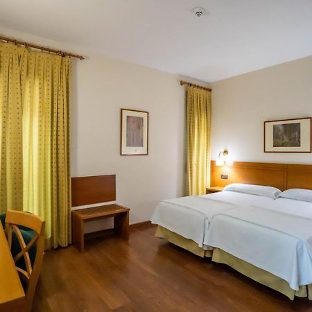 Yit Conquista De Toledo Hotel Buitenkant foto