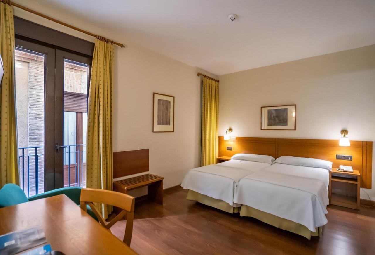 Yit Conquista De Toledo Hotel Buitenkant foto
