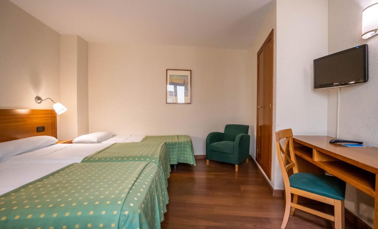 Yit Conquista De Toledo Hotel Buitenkant foto