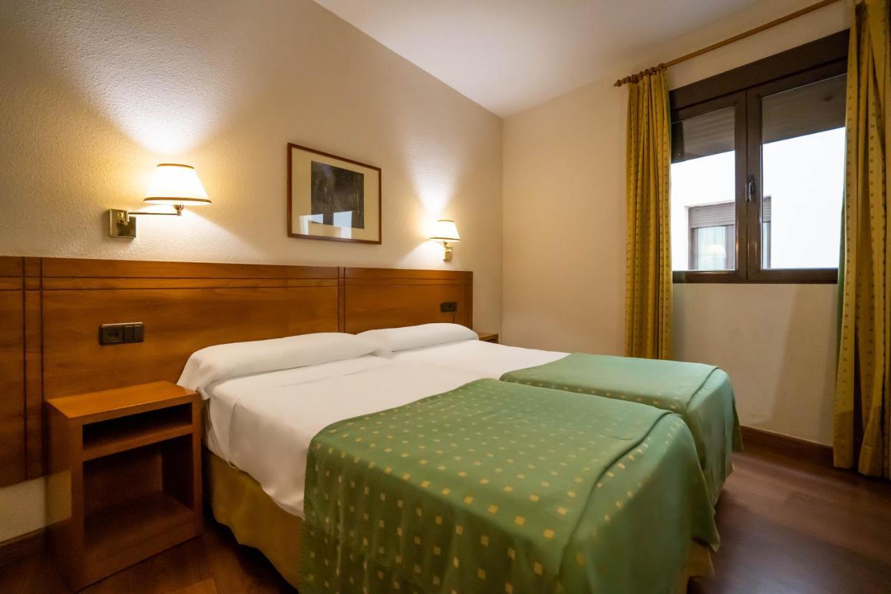 Yit Conquista De Toledo Hotel Buitenkant foto