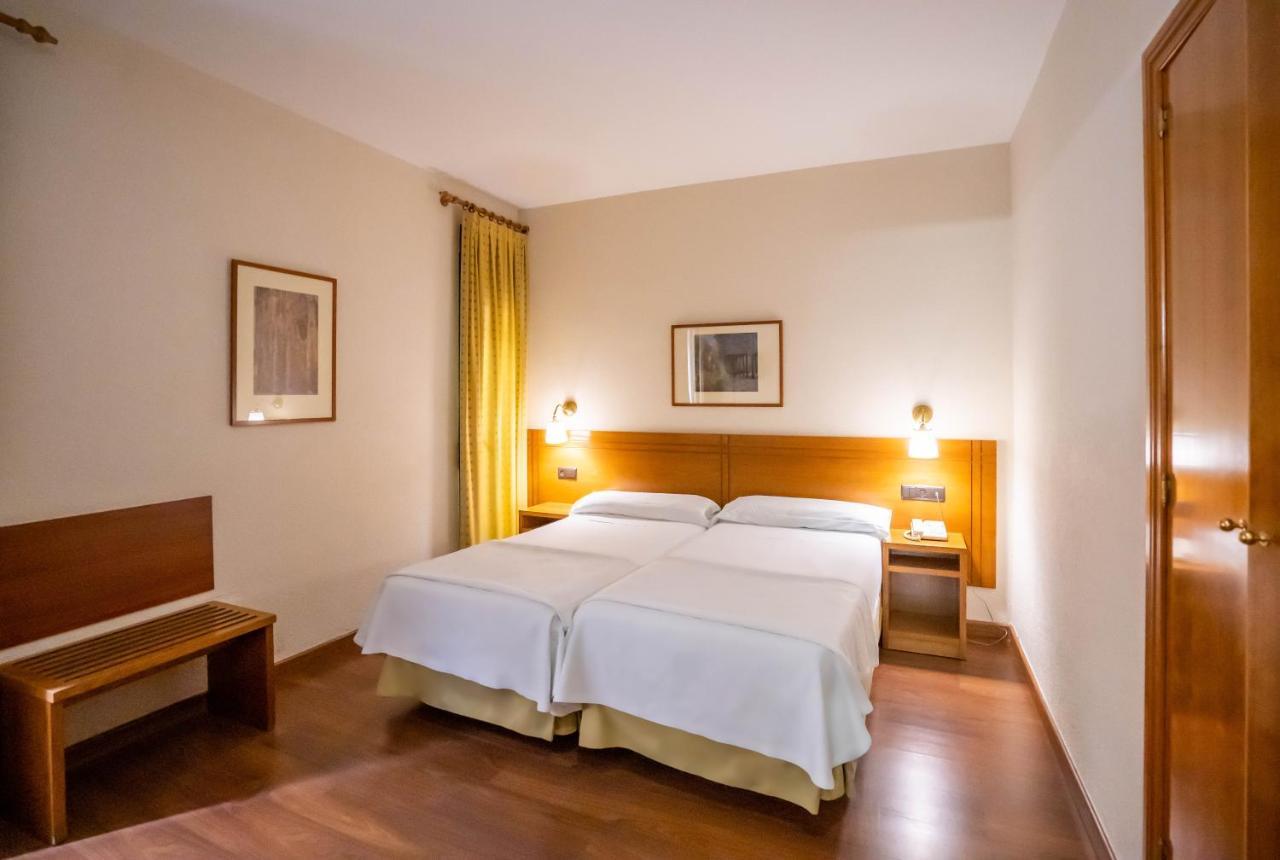 Yit Conquista De Toledo Hotel Buitenkant foto