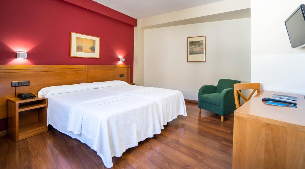 Yit Conquista De Toledo Hotel Buitenkant foto