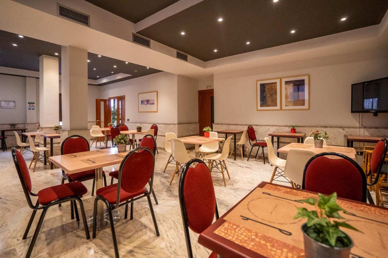 Yit Conquista De Toledo Hotel Buitenkant foto
