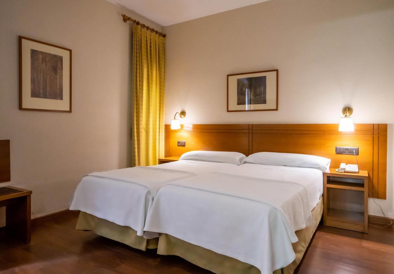 Yit Conquista De Toledo Hotel Buitenkant foto