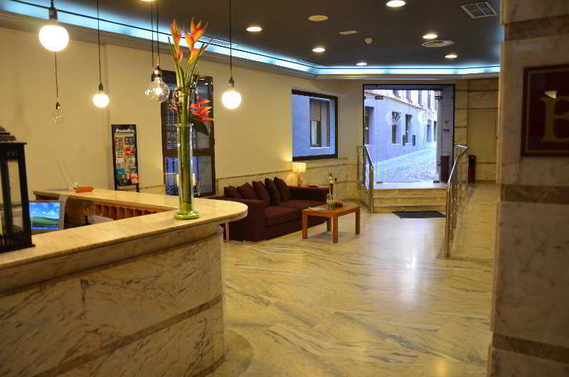 Yit Conquista De Toledo Hotel Buitenkant foto